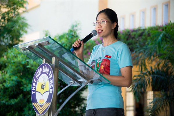 NGAY HOI CHAO DON HS K10 4.jpg
